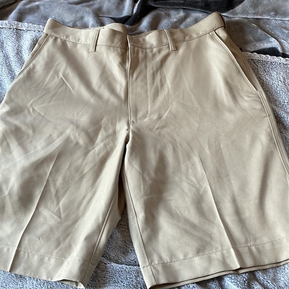 PGA tour khaki golf shorts 32 waist very nice